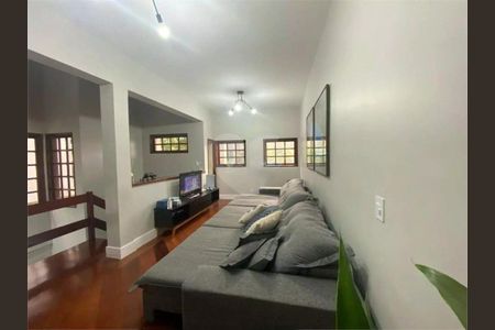 Casa à venda com 250m², 3 quartos e 3 vagas