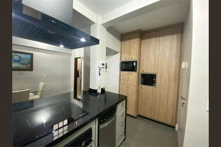 Casa à venda com 250m², 3 quartos e 3 vagas