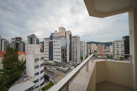 Sala - varanda de apartamento para alugar com 2 quartos, 82m² em Centro, Florianópolis