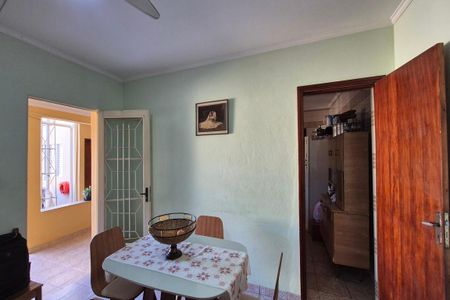 Casa à venda com 253m², 5 quartos e 4 vagasSala 2 