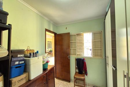 Casa à venda com 253m², 5 quartos e 4 vagas Casa à venda com 253m², 5 quartos e 4 vagasQuarto de Serviço