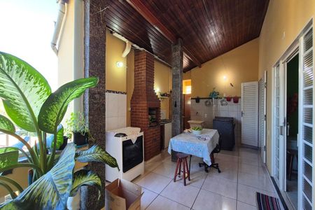 Casa à venda com 253m², 5 quartos e 4 vagasÁrea comum - Churrasqueira
