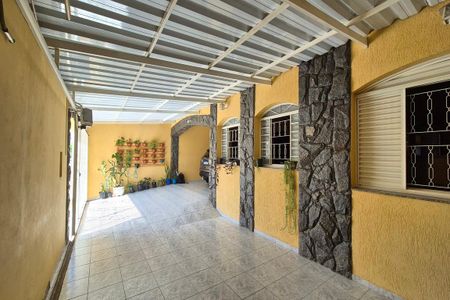 Casa à venda com 253m², 5 quartos e 4 vagasFachada do Prédio