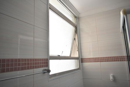 Apartamento à venda com 73m², 2 quartos e 1 vagaBanheiro Social