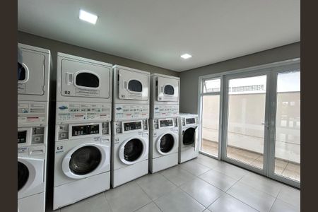 Apartamento à venda com 56m², 2 quartos e 1 vaga Apartamento à venda com 56m², 2 quartos e 1 vagaLavanderia