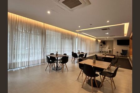 Apartamento à venda com 56m², 2 quartos e 1 vaga Apartamento à venda com 56m², 2 quartos e 1 vagaSalão de Festas