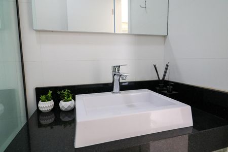 Apartamento para alugar com 74m², 2 quartos e 1 vaga Apartamento para alugar com 74m², 2 quartos e 1 vagaBanheiro