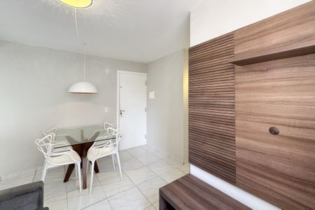 Apartamento à venda com 47m², 2 quartos e 1 vaga Apartamento à venda com 47m², 2 quartos e 1 vagaSala