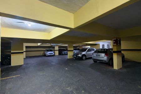 Apartamento para alugar com 120m², 2 quartos e 2 vagasGaragem