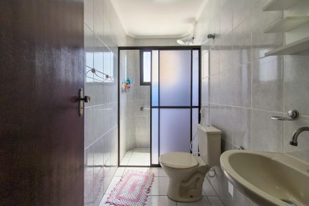 Apartamento para alugar com 120m², 2 quartos e 2 vagasBanheiro 