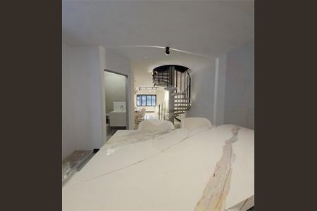 Casa à venda com 4 quartos, 240m² em Vila Santo Estevão, São Paulo