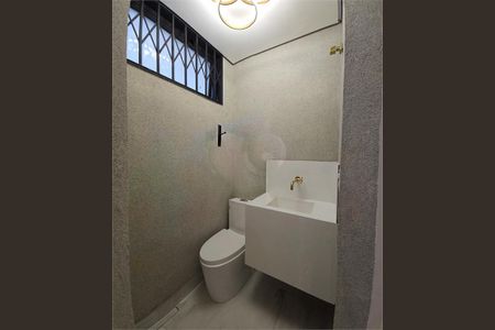 Casa à venda com 4 quartos, 240m² em Vila Santo Estevão, São Paulo