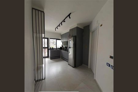 Casa à venda com 4 quartos, 240m² em Vila Santo Estevão, São Paulo