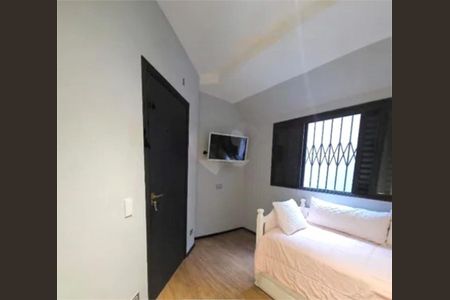 Casa à venda com 4 quartos, 240m² em Vila Santo Estevão, São Paulo