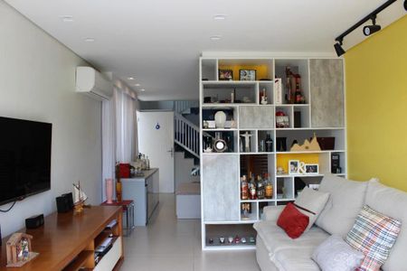 Casa à venda com 3 quartos, 118m² em Parque Monte Alegre, Taboão da Serra