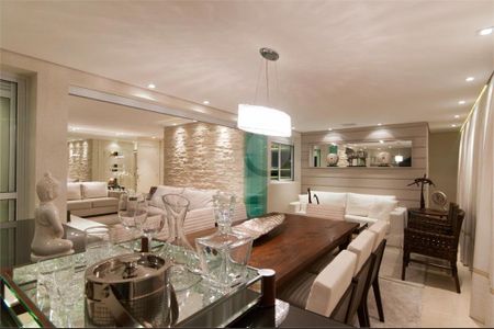Apartamento à venda com 3 quartos, 147m² em Vila Alexandria, São Paulo