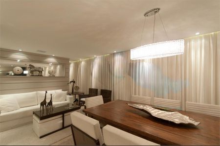 Apartamento à venda com 3 quartos, 147m² em Vila Alexandria, São Paulo