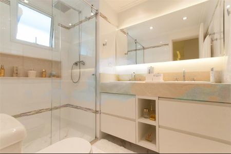 Apartamento à venda com 147m², 3 quartos e 3 vagas