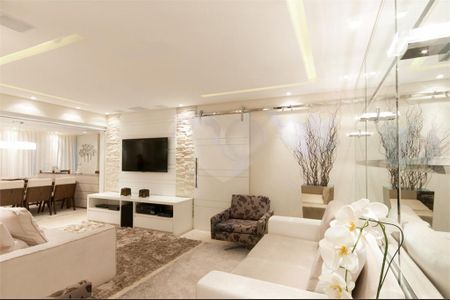 Apartamento à venda com 147m², 3 quartos e 3 vagas