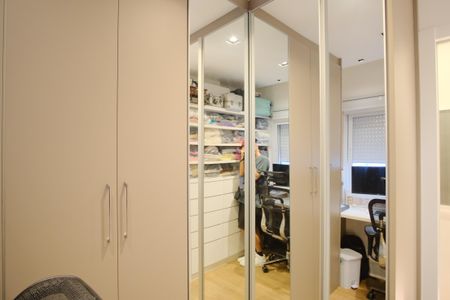 Apartamento à venda com 107m², 3 quartos e 2 vagasQuarto