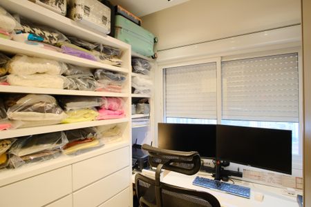 Apartamento à venda com 107m², 3 quartos e 2 vagasQuarto