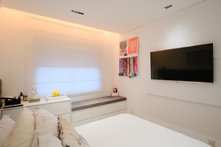 Apartamento à venda com 107m², 3 quartos e 2 vagasSuíte 2