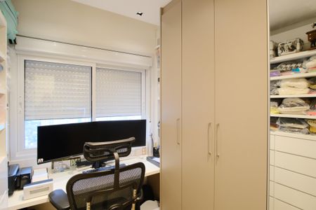 Apartamento à venda com 107m², 3 quartos e 2 vagasQuarto