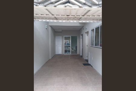 Casa à venda com 180m², 2 quartos e 1 vaga