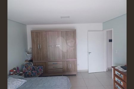 Casa à venda com 180m², 2 quartos e 1 vaga