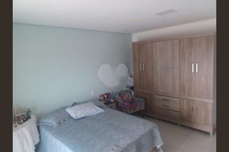 Casa à venda com 180m², 2 quartos e 1 vaga