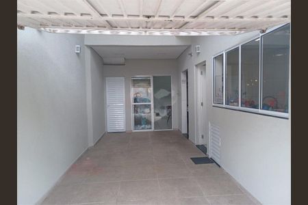 Casa à venda com 180m², 2 quartos e 1 vaga