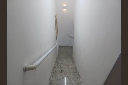 Casa à venda com 180m², 2 quartos e 1 vaga