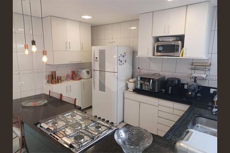 Casa à venda com 180m², 2 quartos e 1 vaga