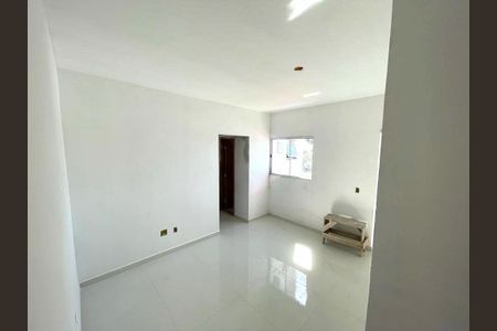 Apartamento à venda com 2 quartos, 37m² em São Lucas, São Paulo