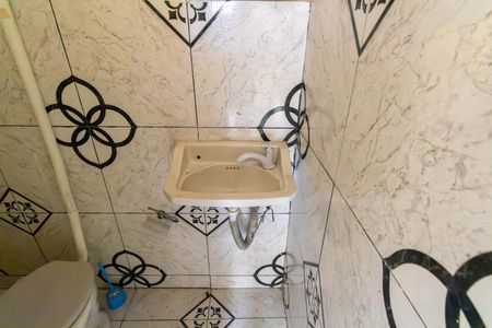Casa para alugar com 60m², 1 quarto e 1 vaga Casa para alugar com 60m², 1 quarto e 1 vagaBanheiro