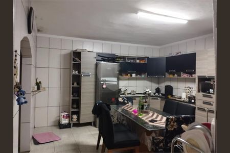 Casa à venda com 3 quartos, 185m² em Cidade São Jorge, Santo André