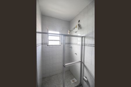 Apartamento para alugar com 100m², 2 quartos e sem vagaBanheiro da Suíte