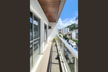 Apartamento à venda com 178m², 3 quartos e 2 vagasVaranda da Suíte 1