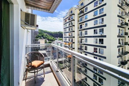 Apartamento à venda com 178m², 3 quartos e 2 vagasVaranda 