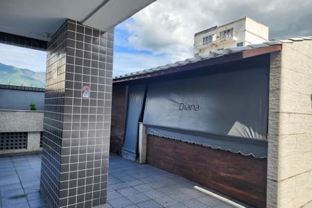 Apartamento à venda com 178m², 3 quartos e 2 vagasÁrea Comum 
