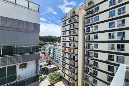 Apartamento à venda com 178m², 3 quartos e 2 vagasVista da Suíte 1