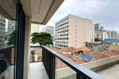 Apartamento para alugar com 116m², 2 quartos e 1 vaga