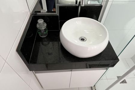 Apartamento para alugar com 110m², 2 quartos e 1 vaga Apartamento para alugar com 110m², 2 quartos e 1 vagaBanheiro