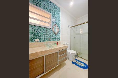 Casa à venda com 297m², 3 quartos e 5 vagasBanheiro 2