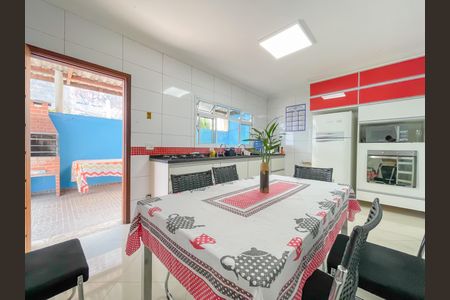 Casa à venda com 297m², 3 quartos e 5 vagasCozinha