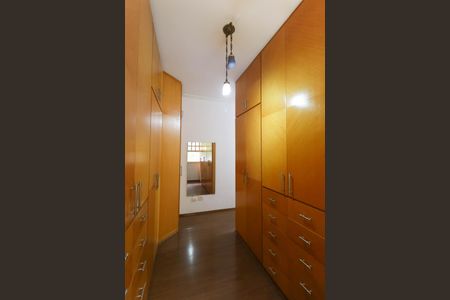 Casa de condomínio para alugar com 280m², 3 quartos e 4 vagas