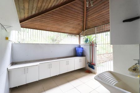 Casa de condomínio para alugar com 280m², 3 quartos e 4 vagas