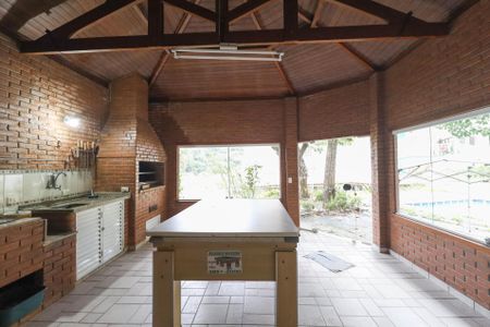 Casa de condomínio para alugar com 280m², 3 quartos e 4 vagas