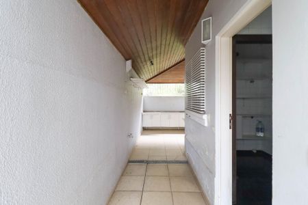 Casa de condomínio para alugar com 280m², 3 quartos e 4 vagas