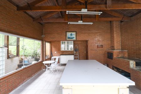 Casa de condomínio para alugar com 280m², 3 quartos e 4 vagas